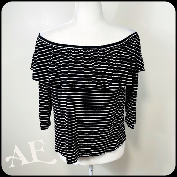 AMERICAN EAGLE Black White Striped Off Shoulder Ruffled 3/4 Sleeve Top - MEDIUM - Picture 1 of 9